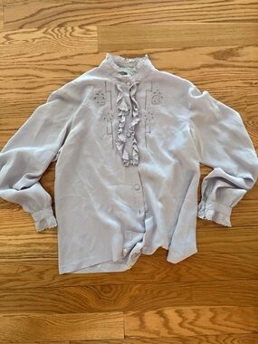 Vintage silk - Light Lavender Ruffle Front Women's Blouse